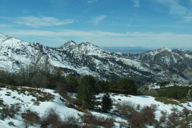 Geniet van het prachtige weer en het uitzicht van Sierra Nevada