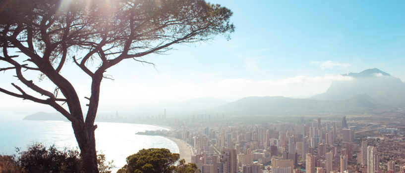 Guide to Seeing Out the Winter in Benidorm