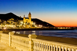 Discover Sitges’ Nightlife and its 4 Best Places to Party Hard!