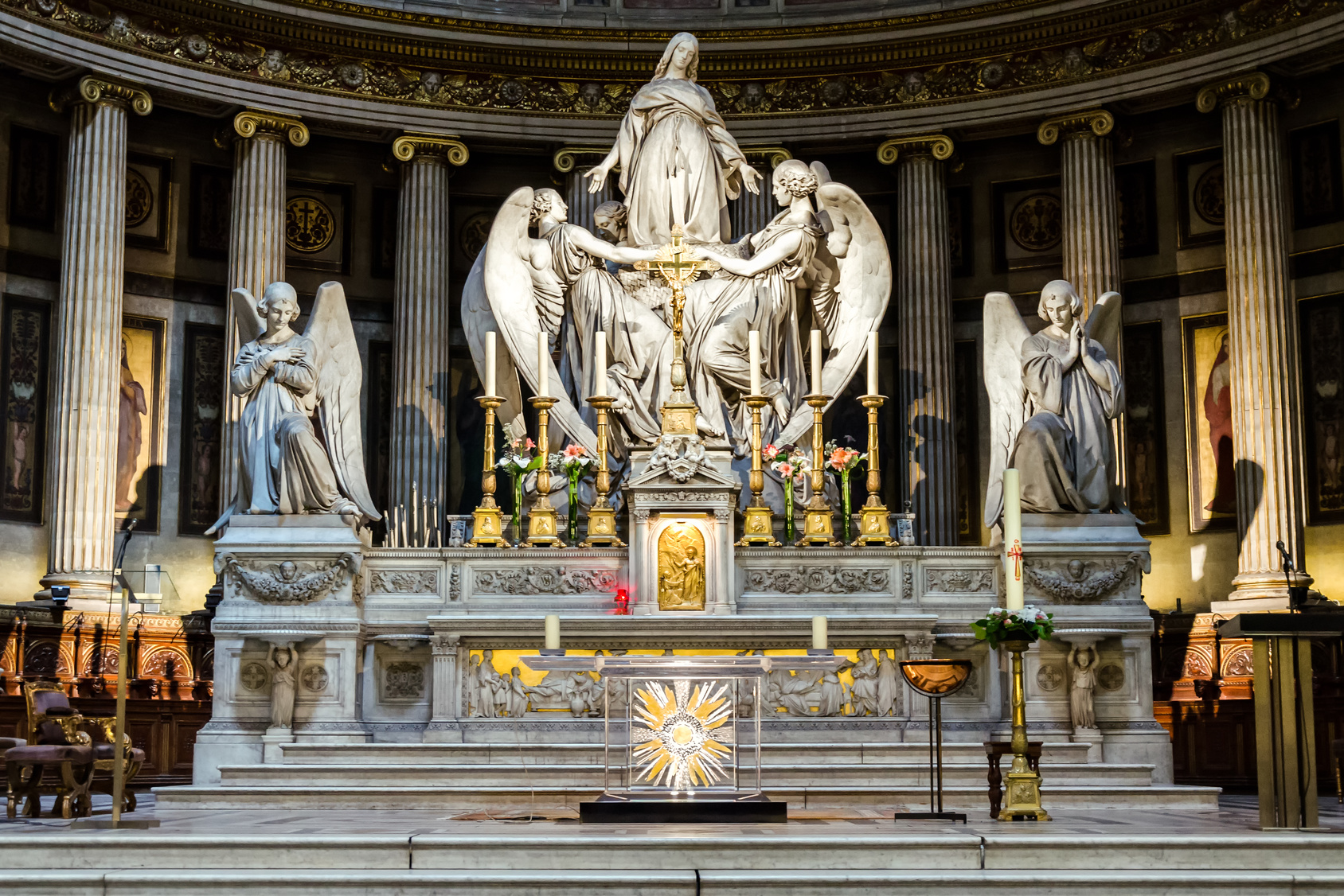 A Guide to the Religious Sites of Paris
