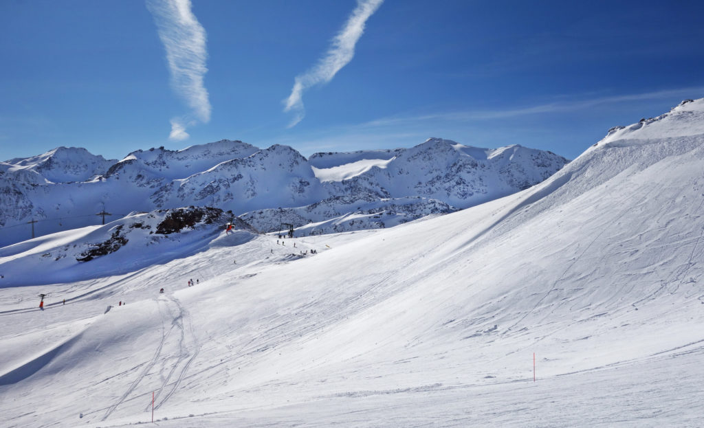 Piste de ski dans les Alpes