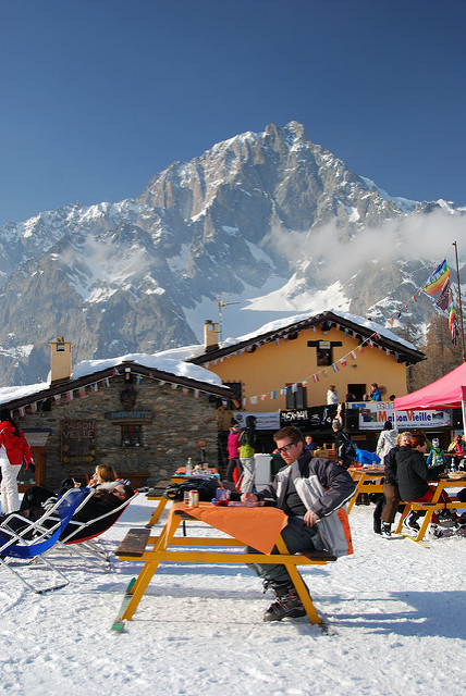 5451464943_57a452f8ed_z