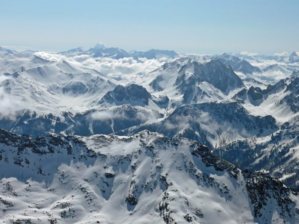 Vue sur les Alpes, depuis la cime Caron