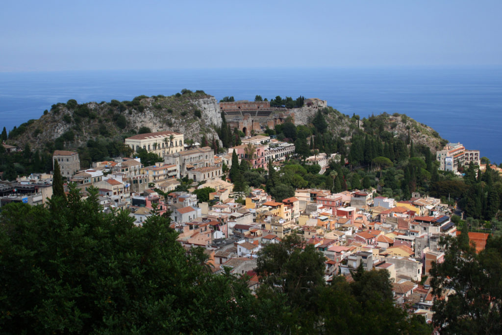 Vista di Taormina dal monte Tauro
