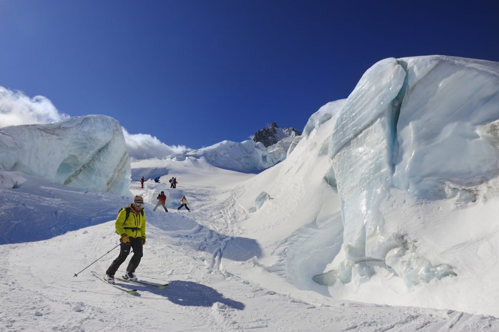 Discesa scialpinistica lungo la Vallee Blanche, Mer de Glace, crepaccio