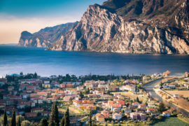 Gardasjön – Glittrande vatten och charmiga italienska byar