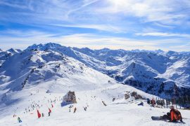 Ski with the Stars in Courchevel 1850: A 24-Hour Guide
