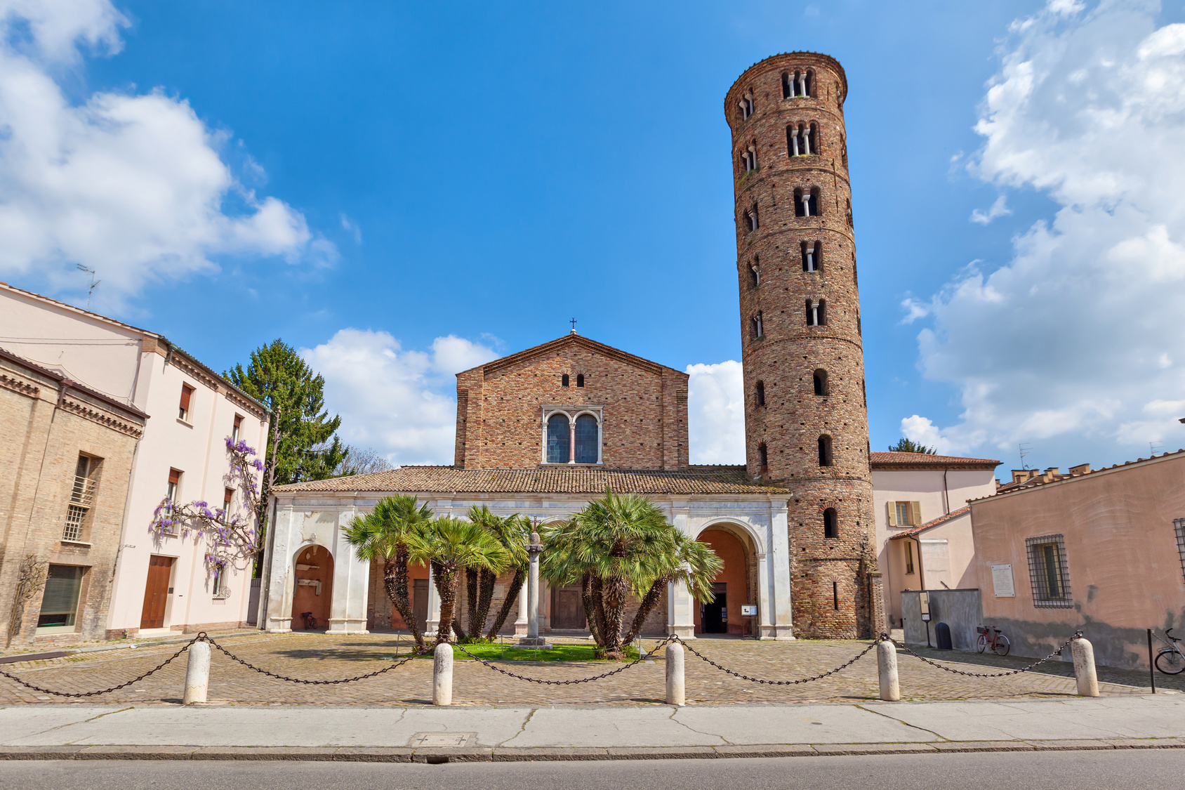 Basilica di SantApollinare Nuovo Ravenna