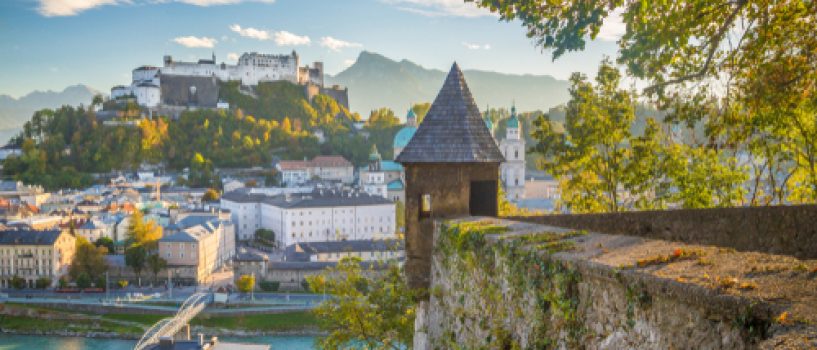 Salzburg: van Romeinse Nederzetting tot Centrum van een Bezettingszone