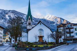 Reiseführer Österreich- Mayrhofen im Winter wie im Sommer ein Urlaubshit