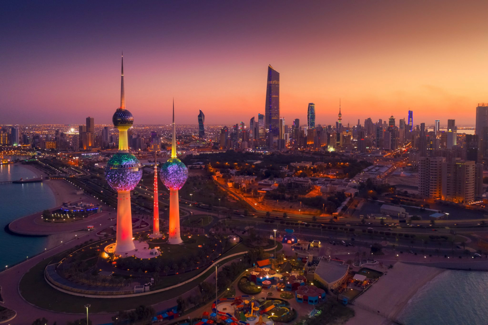 Kuwait City Travel Guide. Travel Guides of State of Kuwait