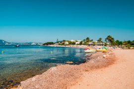 S´Argamassa – Badliv och hippiemarknader på Ibiza