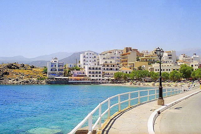 Agios Nikolaos Harbour (1997)3.JPG