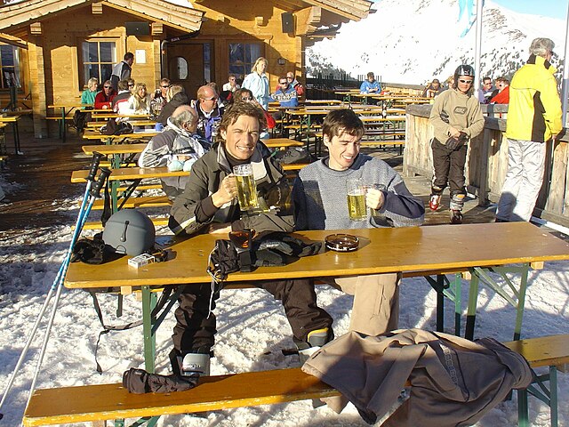 Après ski in Gerlos, Tyrol.jpg