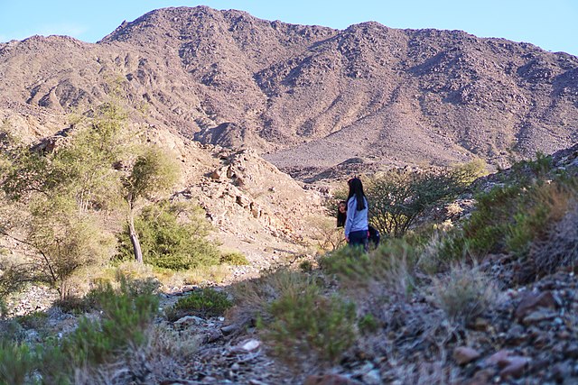 Wadi Shawka Hiking.jpg