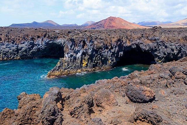 Los Hervideros - Lanzarote 01.jpg