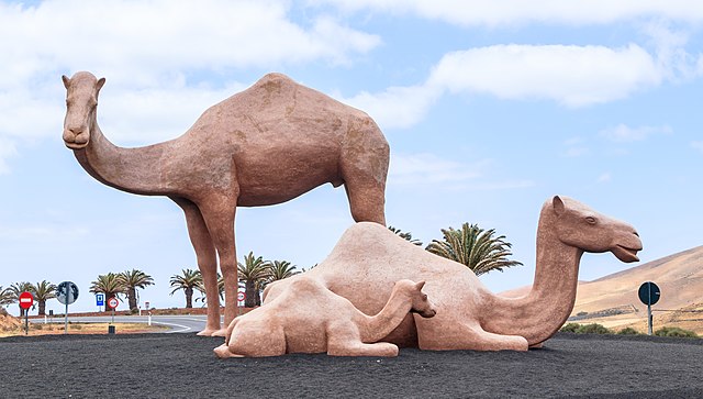 Uga - Rotonda de Los Camellos.jpg