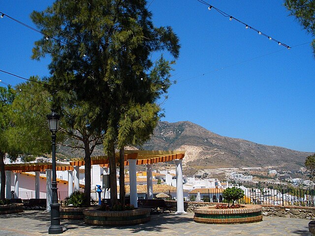 Benalmádena Pueblo - Jardines del Muro 03.jpg