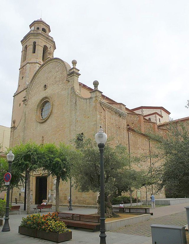 Esgl. Sta Maria i St Nicolau Calella 01.JPG