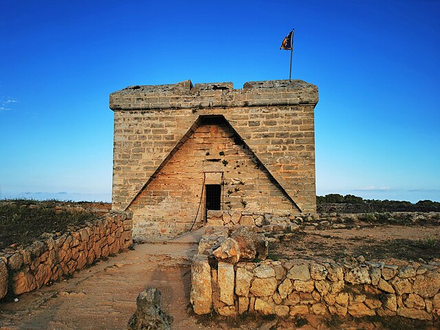 Castell de Sa Punta de n'Amer.jpg